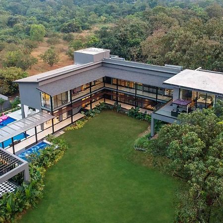 Stayvista At The Charcoal Villa Luxury Collection Alībāg Zewnętrze zdjęcie