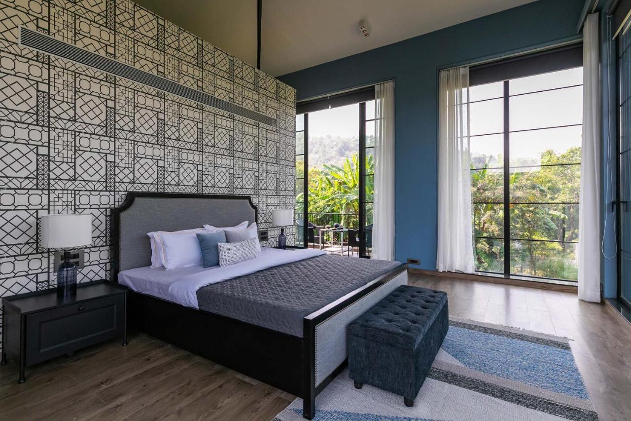 Stayvista At The Charcoal Villa Luxury Collection Alībāg Zewnętrze zdjęcie