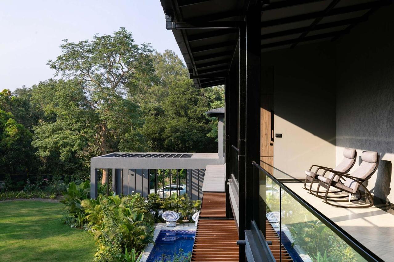 Stayvista At The Charcoal Villa Luxury Collection Alībāg Zewnętrze zdjęcie