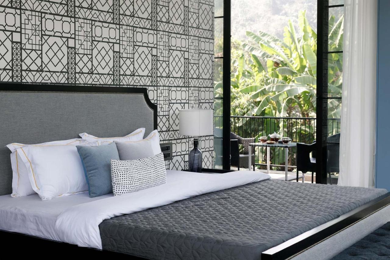 Stayvista At The Charcoal Villa Luxury Collection Alībāg Zewnętrze zdjęcie