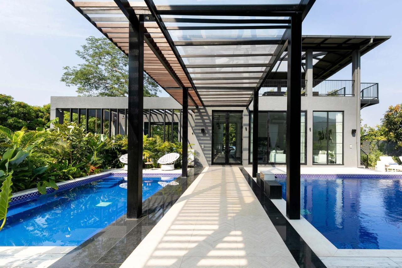 Stayvista At The Charcoal Villa Luxury Collection Alībāg Zewnętrze zdjęcie