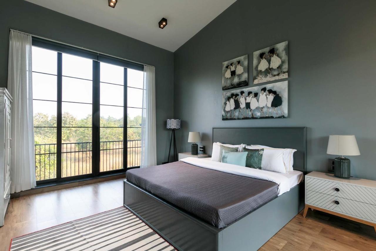 Stayvista At The Charcoal Villa Luxury Collection Alībāg Zewnętrze zdjęcie