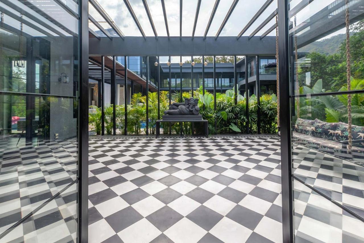 Stayvista At The Charcoal Villa Luxury Collection Alībāg Zewnętrze zdjęcie